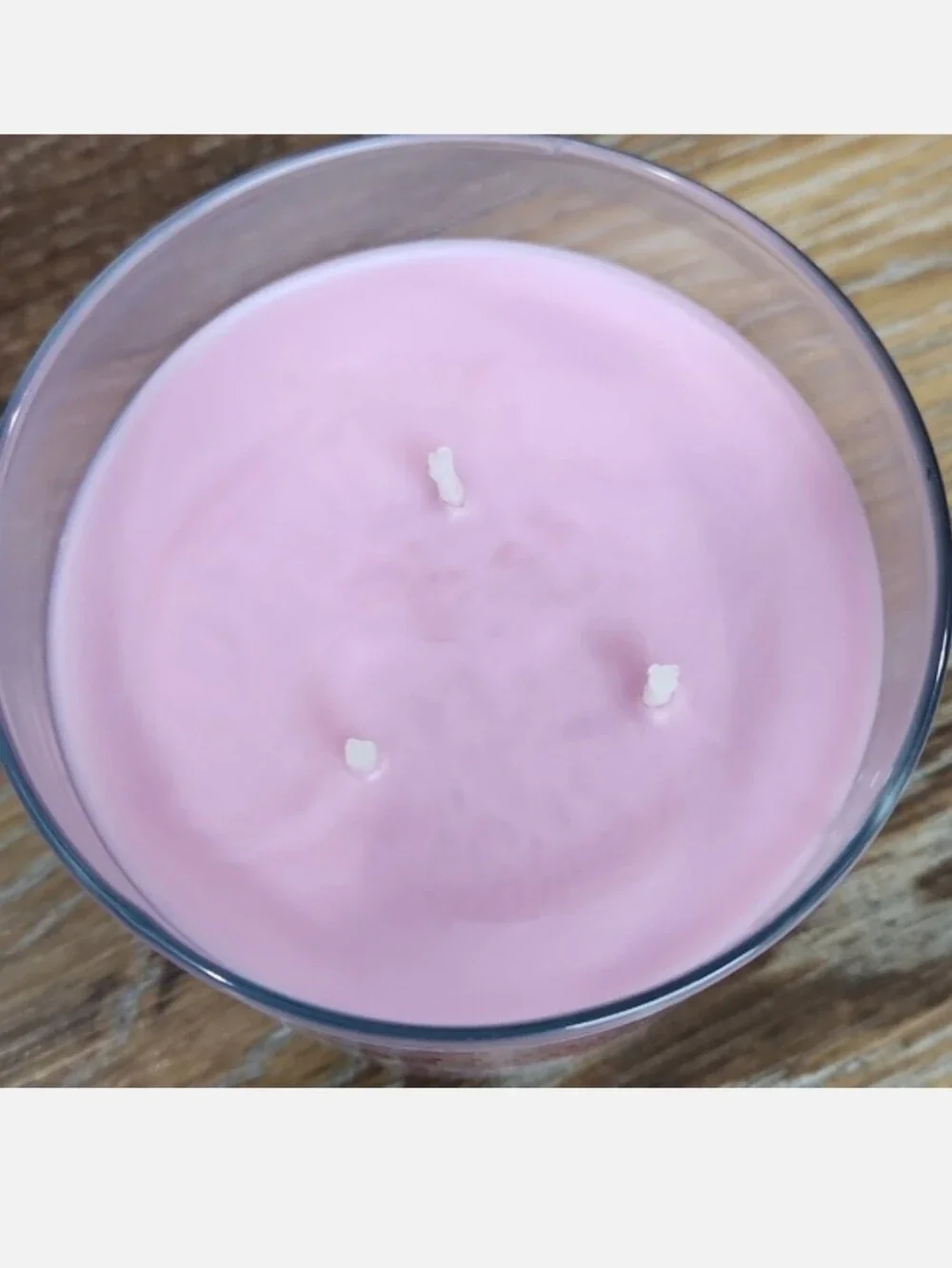 NWT Distant Lands Sweet Holiday Peppermint Scented Candle Rosemary Sugar Crystal